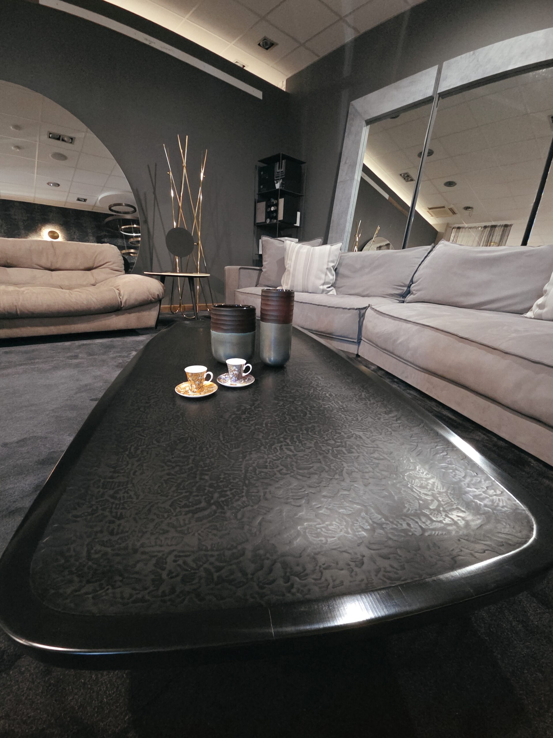 Calix, konferenčný stolík