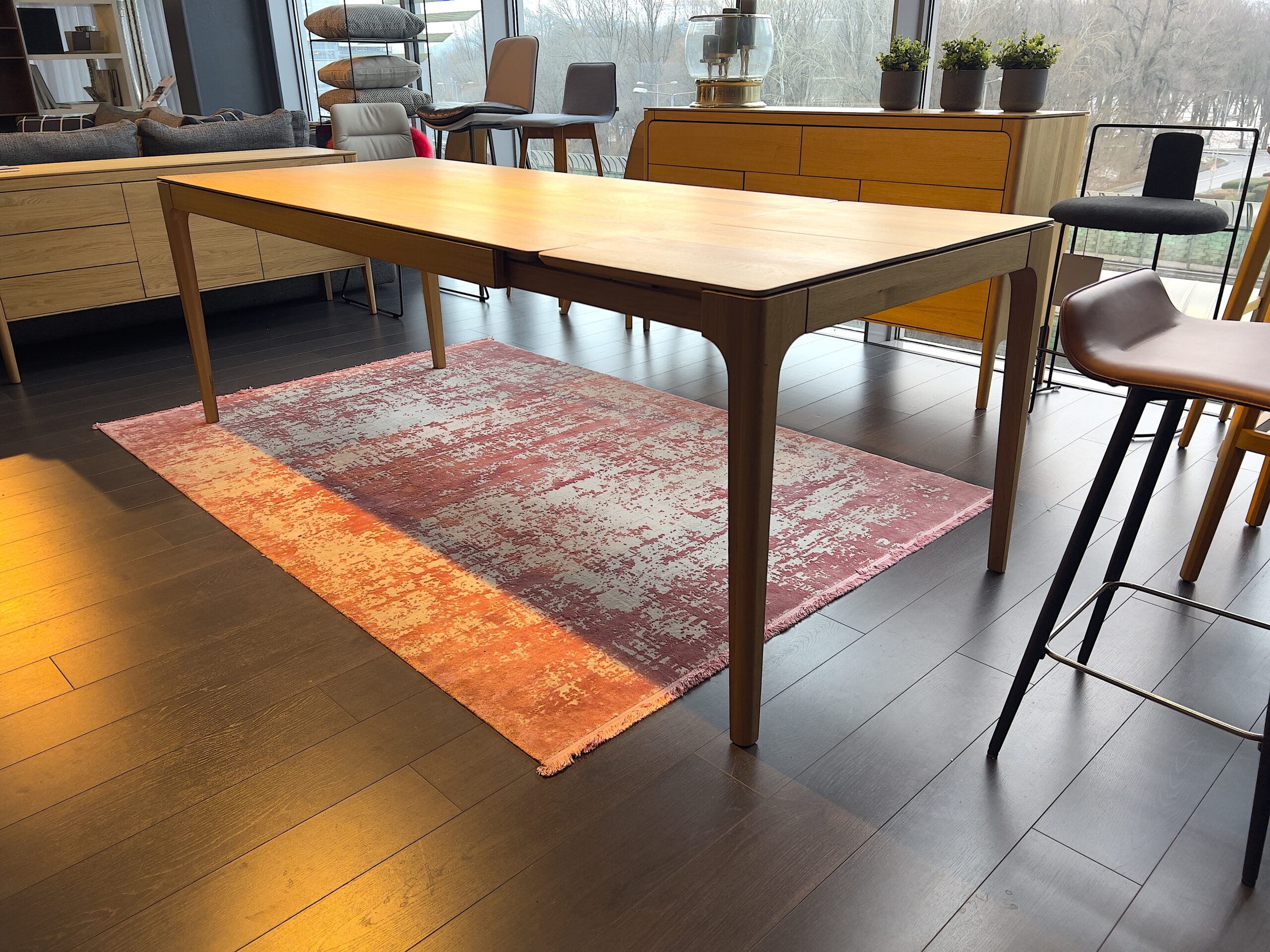 KARPIŠ Jedálenský stôl