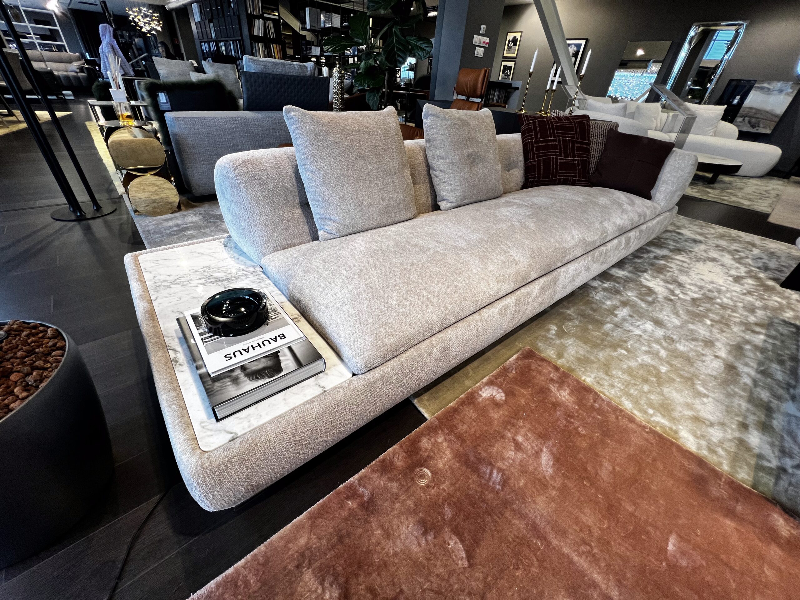 MINOTTI SUPERMOON